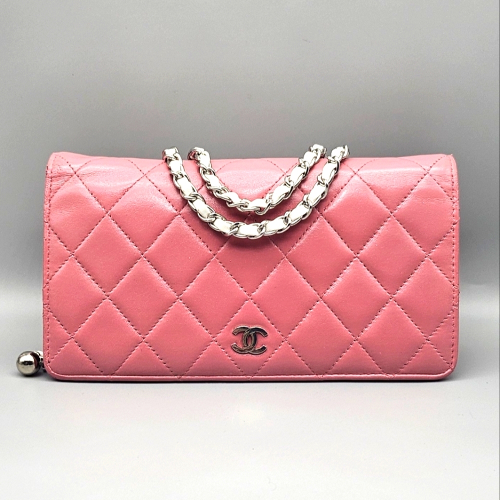 🩷CHANEL Pink Quilted Leather Wallet🩷 - Picture 16 of 16